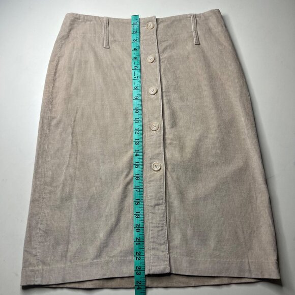 Express Elegant Cream Button-Down Skirt Size 7/8 - Picture 5 of 7